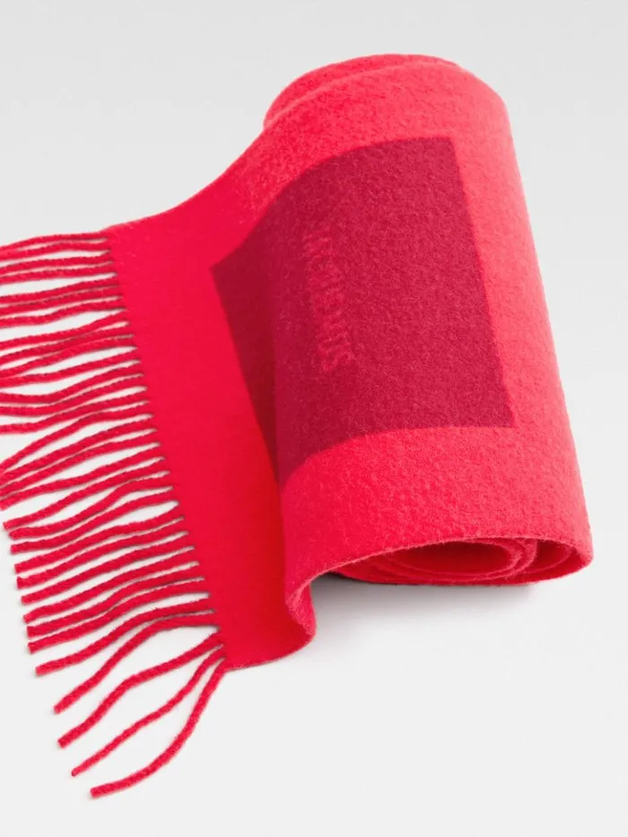 WomenMen Scarves Beanies and Gloves JACQUEMUS The Rond Carr Scarf Multired WomenMen Scarves Beanies and Gloves JACQUEMUS The Rond Carr Scarf Multired