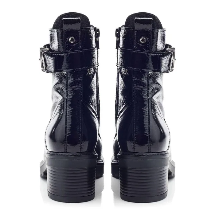 Women Moda In Pelle Heeled And Wedge Boots Beyza Black Patent Leather