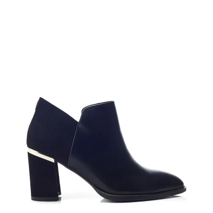 Women Moda In Pelle Heeled And Wedge Boots Madisonn Black Porvair