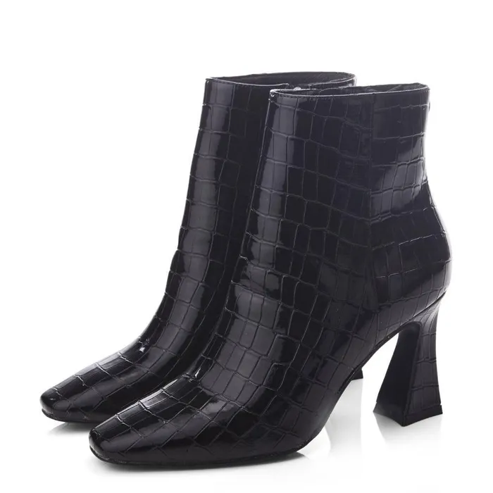 Women Moda In Pelle Heeled And Wedge Boots Milley Black Patent
