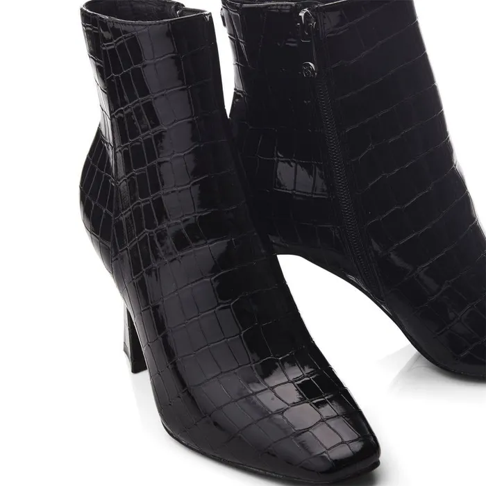Women Moda In Pelle Heeled And Wedge Boots Milley Black Patent