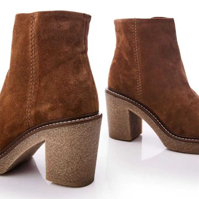 Women Moda In Pelle Heeled And Wedge Boots Shoon Sh Casero Tan Suede