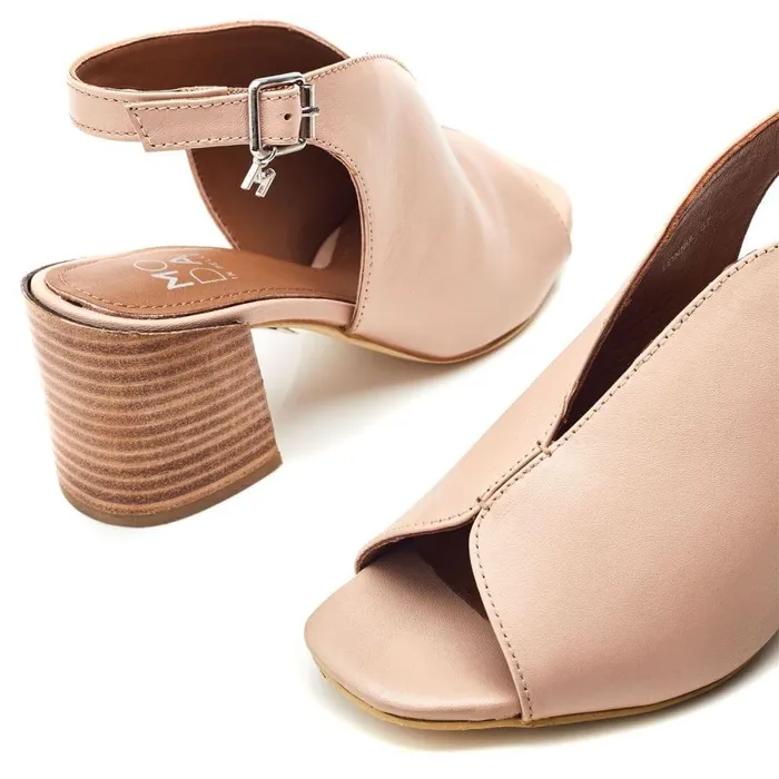 Women Moda In Pelle Heeled Sandals Lonnia Cameo Leather