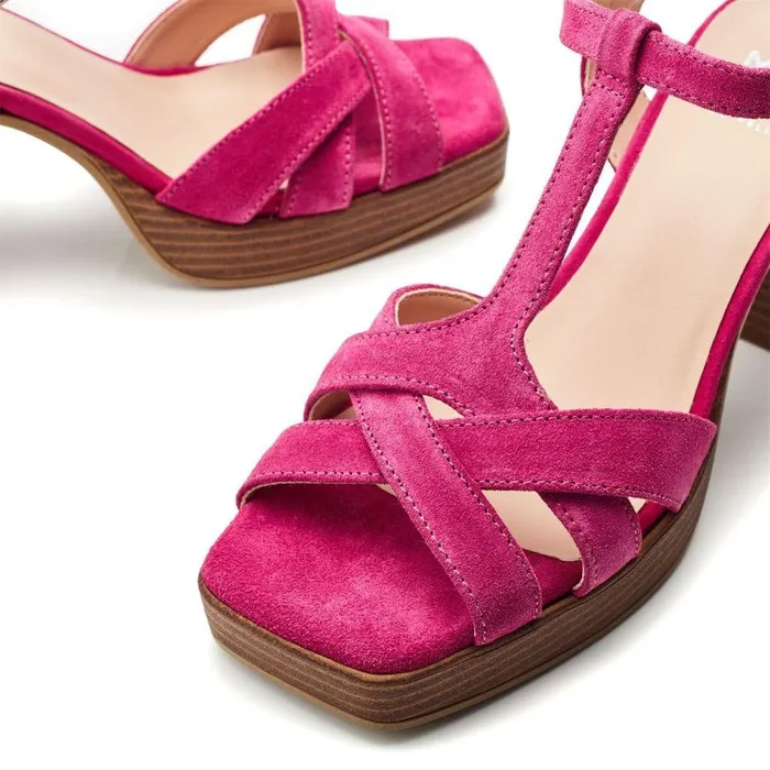 Women Moda In Pelle Heeled Sandals Quinnie Raspberry Suede