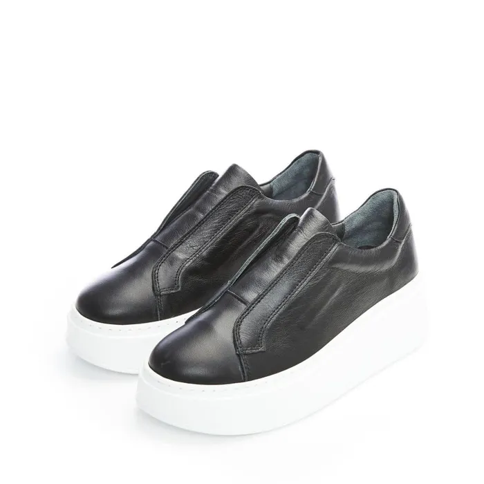 Women Moda In Pelle SlipOn Trainers Bsoleful B Axell Black Leather