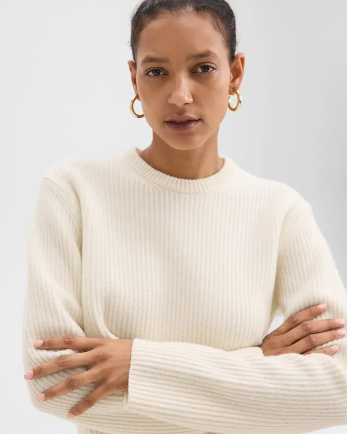 Women Theory Sweaters Cardigans Crewneck Sweater In Felted WoolCashmere Ivory